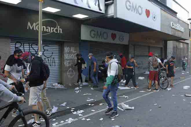 Por saqueos: senador Navarro exige al Gobierno un Bono de Seguridad para comerciantes de Concepción