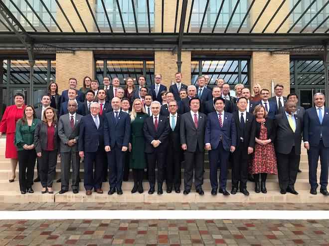 En reunión anual de ministros de Energía del mundo, Juan Carlos Jobet destacó el plan de salida de centrales a carbón de la matriz energética de nuestro país