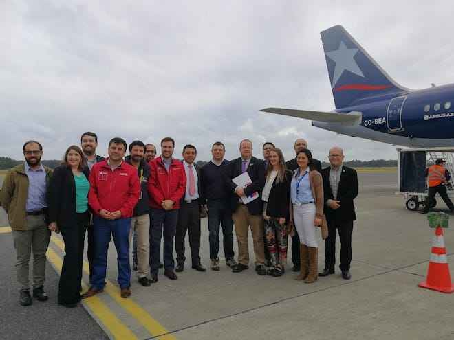 La región realiza su primera exportación a través del Aeropuerto Araucanía