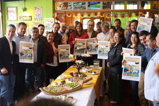 Gastronómicos de Puerto Montt inician campaña para recuperar confianza de comunidad y reactivar turismo y economía 