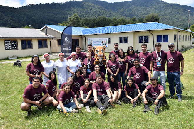 Estudiantes USS Valdivia participaron de voluntariado en Neltume