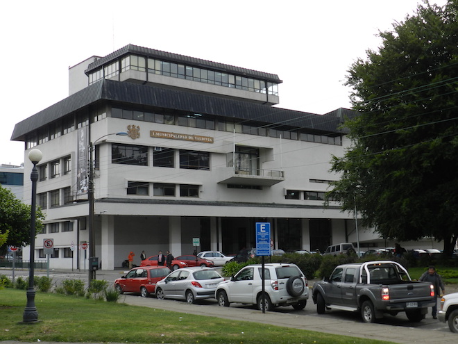 Denuncian eventuales irregularidades del municipio de Valdivia en la distribución de cajas sociales