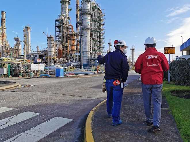 Seremi de Energía visita refinería de Enap para verificar proceso de mantención de la planta