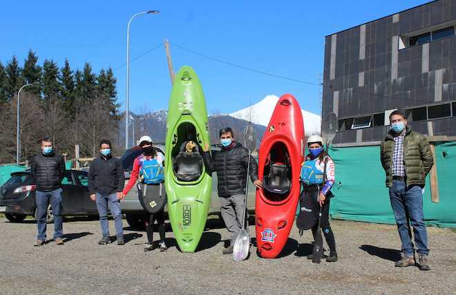 Innovador proyecto convertirá a río El Claro de Pucón en circuito para kayakistas