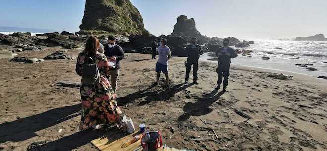 Autoridad sanitaria cursa 16 sumarios a valdivianos que usaron permisos temporales para ir a la playa durante cuarentena