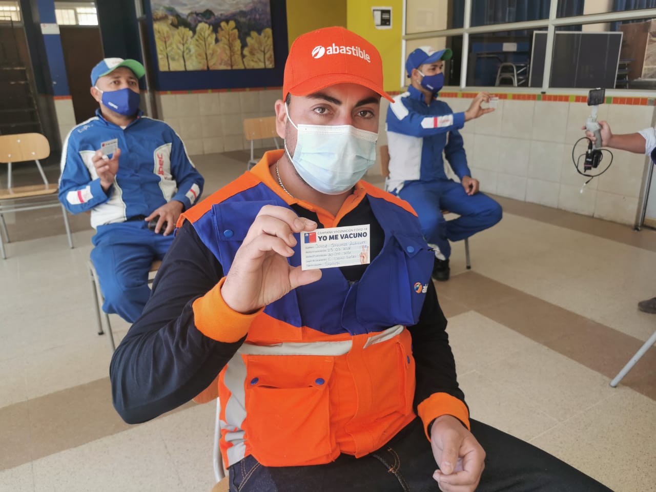 Trabajadores del sector de energía del Biobío acceden a inoculación contra Covid-19  