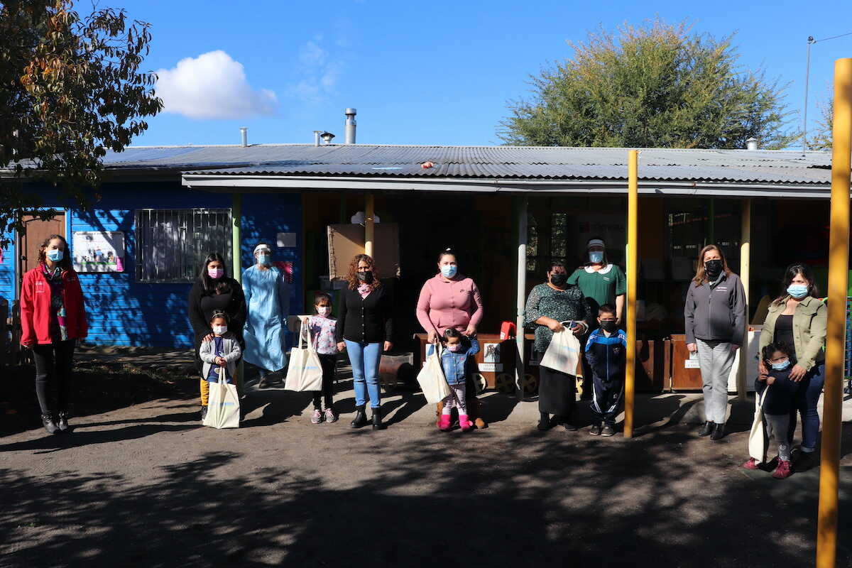 Mas de 300 libros infantiles recibirán niños y niñas de fundación Integra Biobío