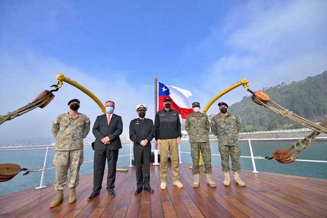 Ministro Prokurica inspecciona la construcción del rompehielos Viel y visita el blindado “Huáscar” en Talcahuano