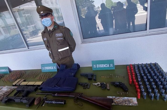 Encuentran gran cantidad de armas, municiones y granadas de guerra en Hualpén