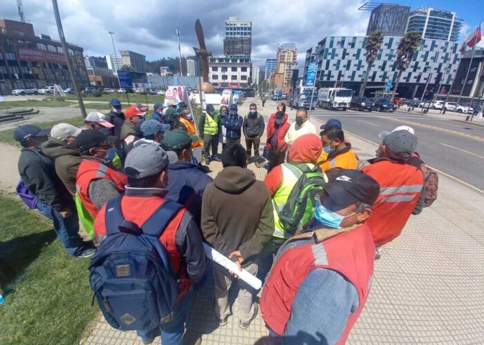Exmineros viajaron a Concepción junto al alcalde de Los Álamos para pedir la mantención del programa PMU – Cuenca