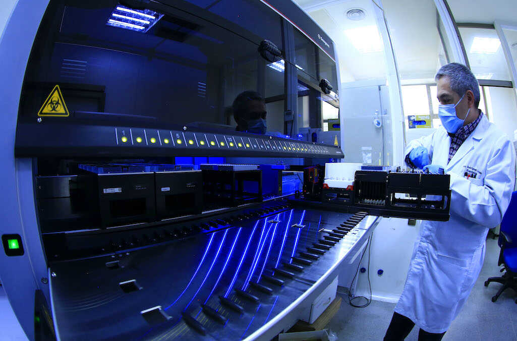 Desde septiembre el Servicio de Salud Concepción cuenta con un laboratorio que detecta las variantes de covid-19