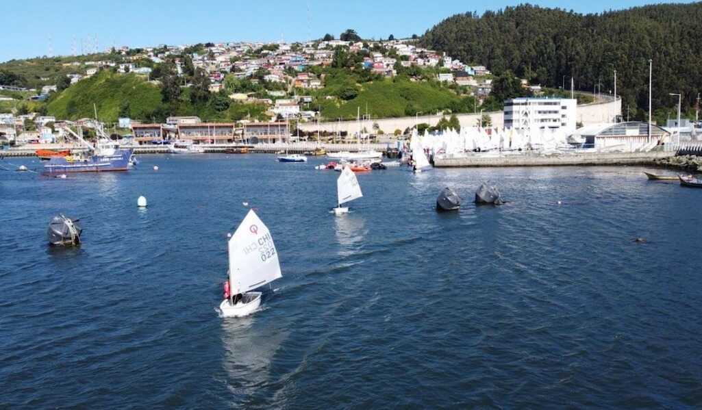 Campeonato Nacional de Escuelas de Vela realizado en Talcahuano reunió a 104 competidores