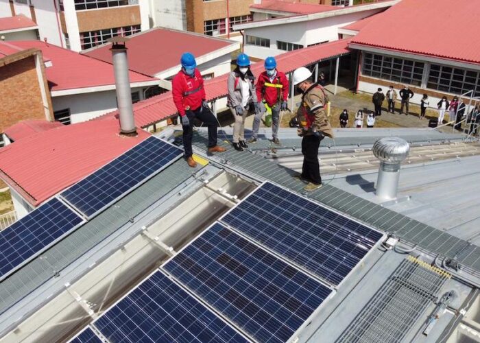 Liceo Politécnico de Carampangue inaugura sistema fotovoltaico para autoconsumo