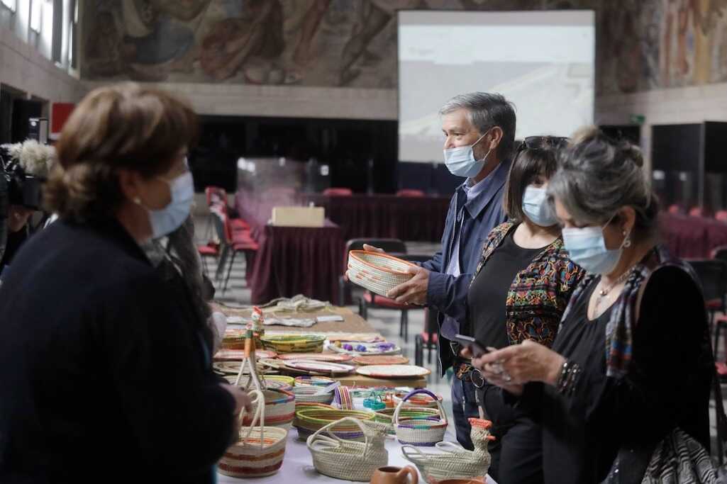 Artesanos patrimoniales de la Región del Biobío entran al comercio online con apoyo del Gobierno Regional