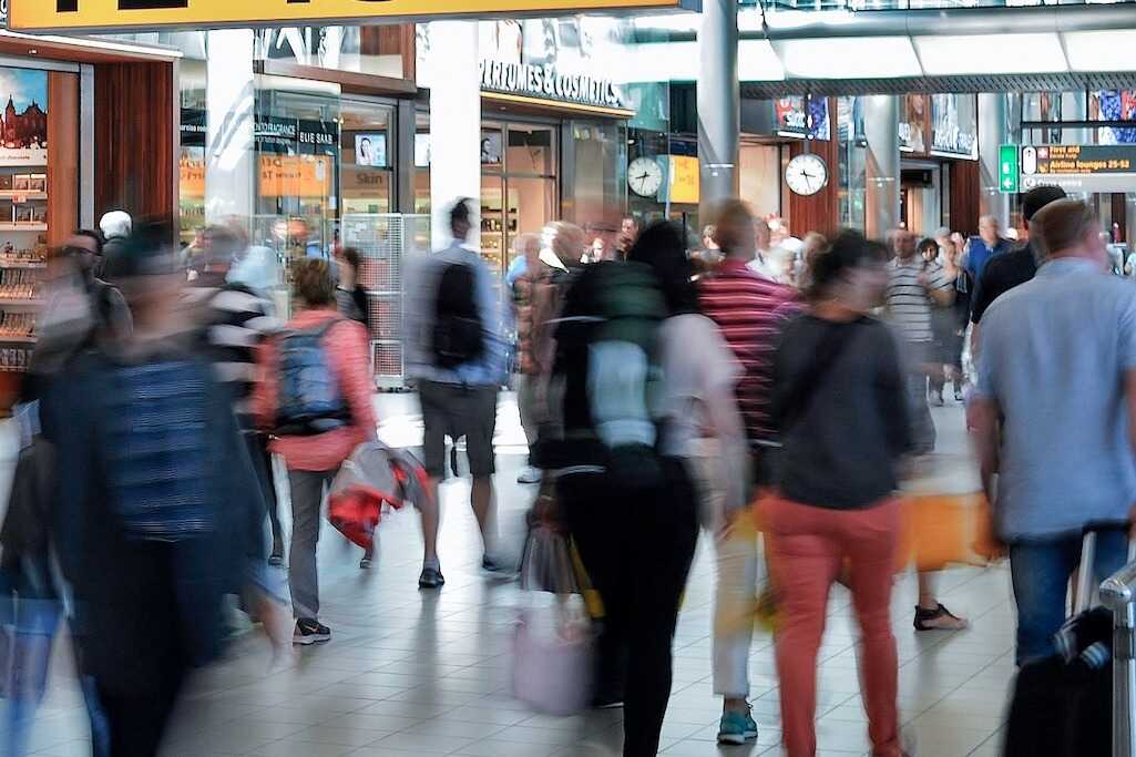 INE y Senamig publican primer boletín nacional de empleo migrante en Chile