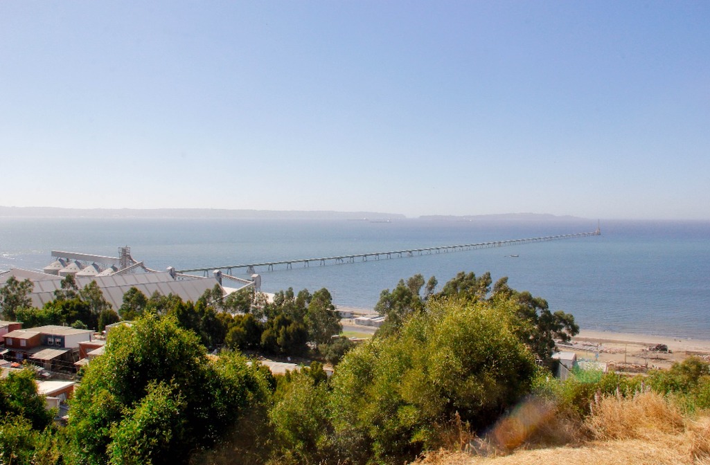 Recién inaugurado Mirador Empalizada de Penco releva su valor histórico recreando construcción de 1550