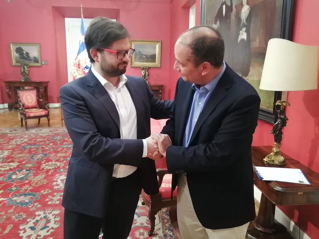 Díaz entrega propuesta a presidente Boric para abordar situación de conflicto y postergación de Arauco y Biobío