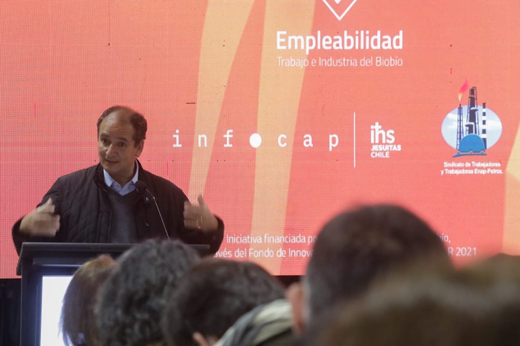 Lanzan proyecto de capacitación y apoyo integral para medio millar de trabajadores/as industriales de la Región del Biobío