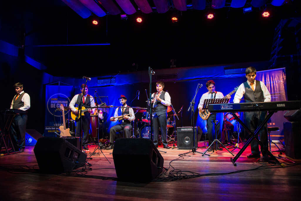 Orquesta Sonidos de Luz, integrada por jóvenes ciegos, presentará un variado repertorio en Teatro Biobío de Concepción