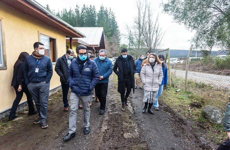 Subsecretario Fernando Araos visita posta rural El Castillo en zona precordillerana de la región del Biobío