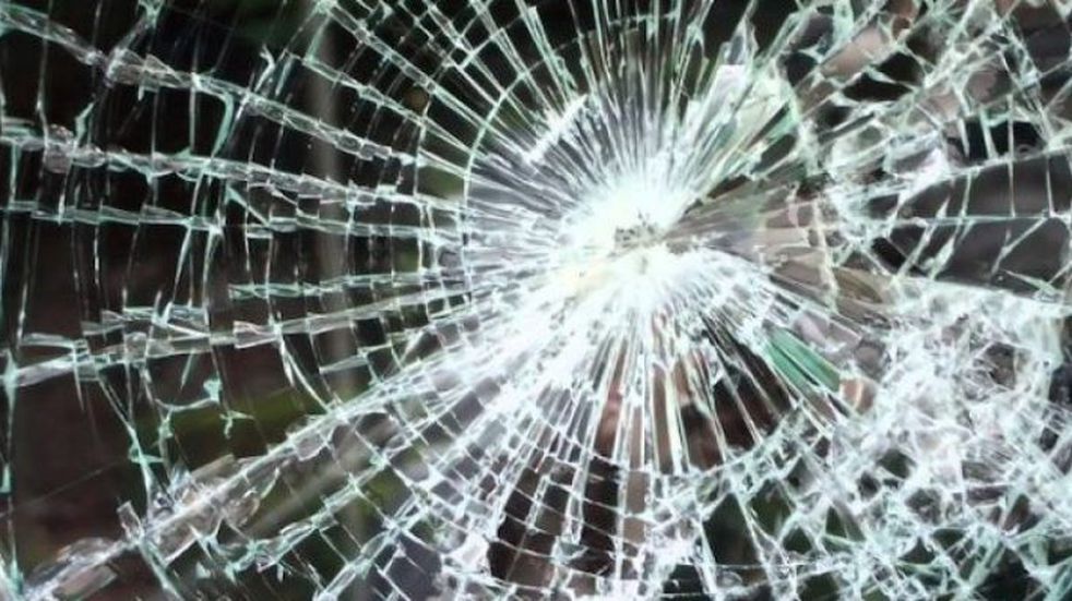 5 años y un día de presidio efectivo recibe ladrón tras destrozar vidrio de auto detenido en semáforo