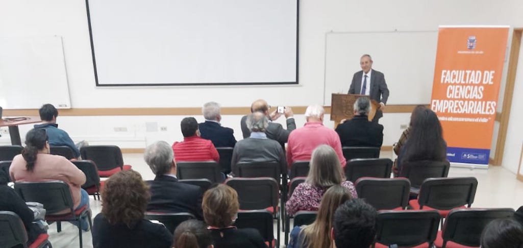 Embajador de Palestina en Chile dictó en Concepción charla sobre “La tragedia del pueblo palestino” 