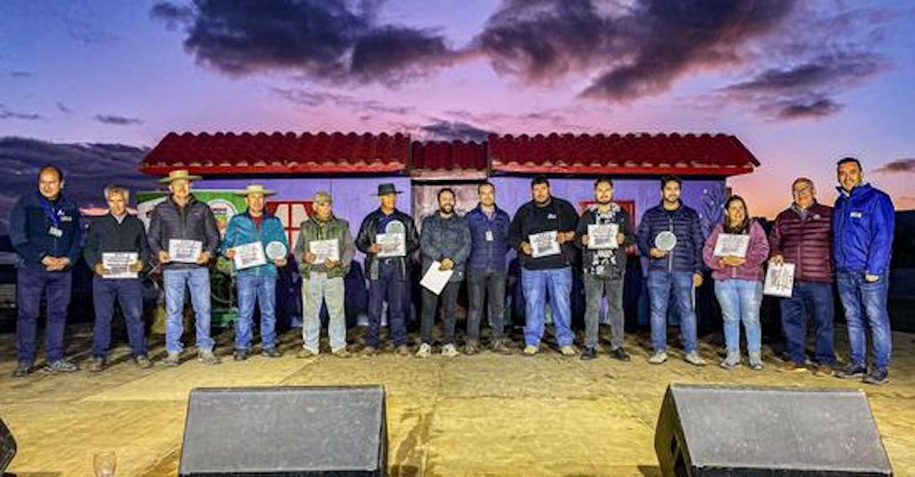 Nacimiento celebró Fiesta del Vino Ancestral premiando a Viejo Riel, El Histórico y Guadalcazar 