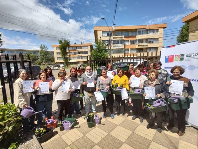 Familias de Remodelación Paicaví se certifican en elaboración de productos con plantas medicinales