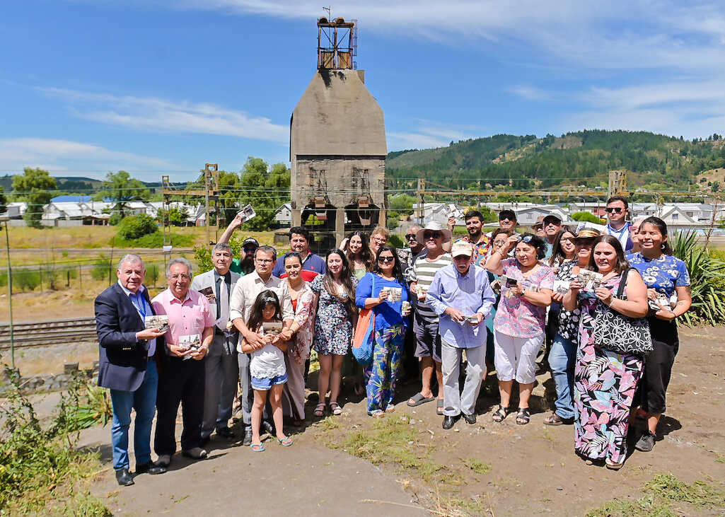 Con la entrega de postales históricas de San Rosendo culmina primera fase de puesta en valor del patrimonio del Biobío