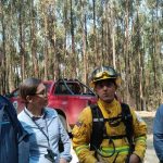 Ministro de Transportes y Telecomunicaciones se reúne con brigadistas extranjeros y supervisa salida de buses de apoyo a zonas de incendios en el Biobío