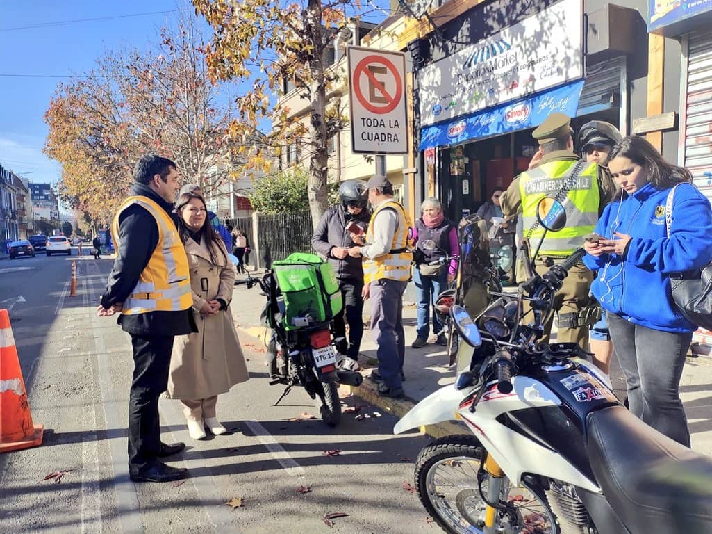 Fiscalización de motos en el centro de Concepción terminó con 15 infraccionados