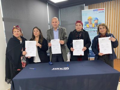 Sence Biobío firmó carta de compromiso con Mesa de Mujeres Mapuches Provincia de Concepción que busca abrir nuevos cupos a capacitaciones