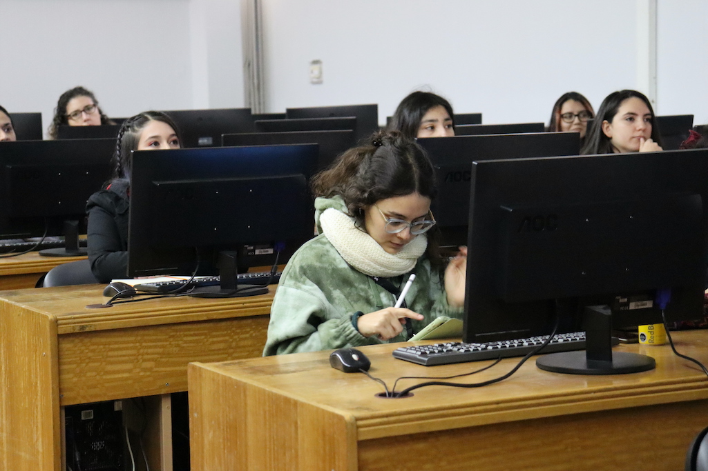 Taller de Iniciación a la impresión 3D para mujeres en STEAM se realizó en Congreso Adtiva3D