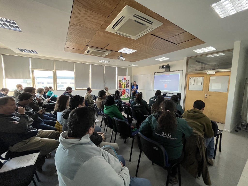 Productores avícolas participaron en Seminario Emergencia Influenza Aviar: “Experiencia y lecciones aprendidas en la Región del Biobío”