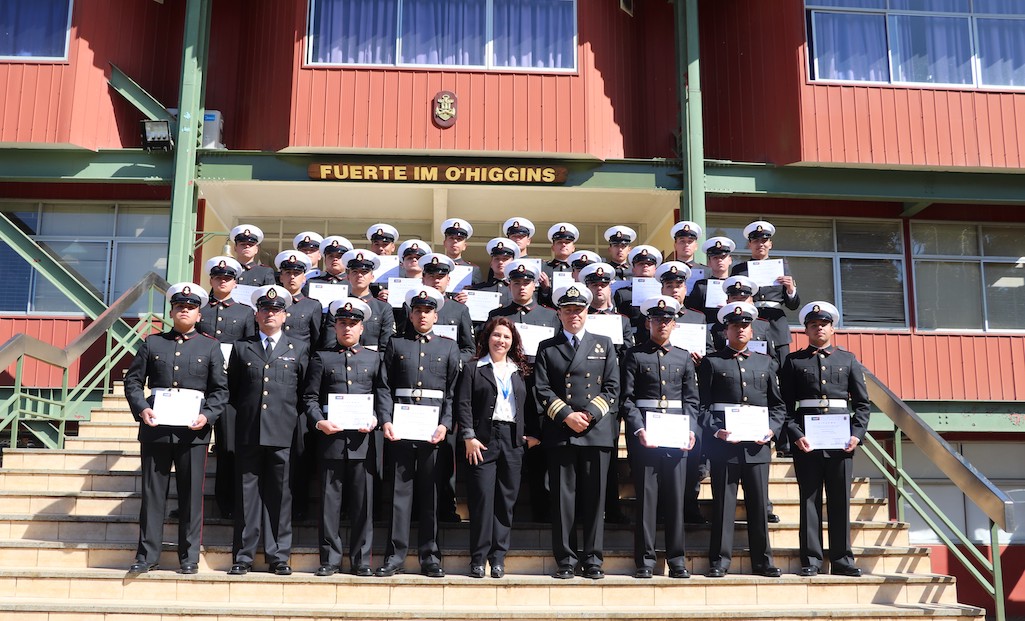 Sence Biobío capacitó a treinta jóvenes que realizan su Servicio Militar en la Armada de Chile en Talcahuano